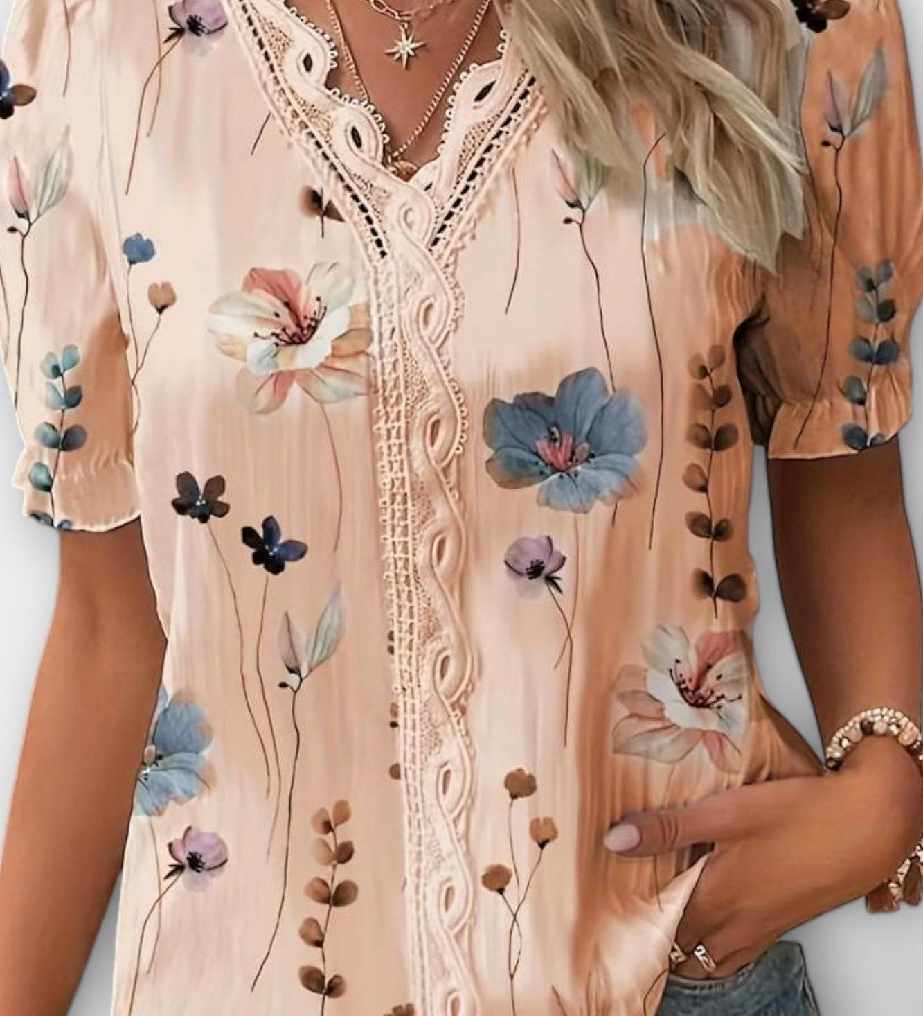 Bruna - Stylový top s V-výstřihem ve tvaru srdce